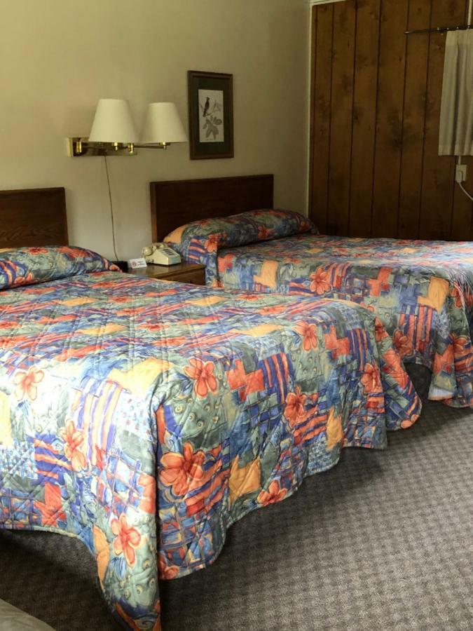 Colton Point Motel ウェルズボロ エクステリア 写真