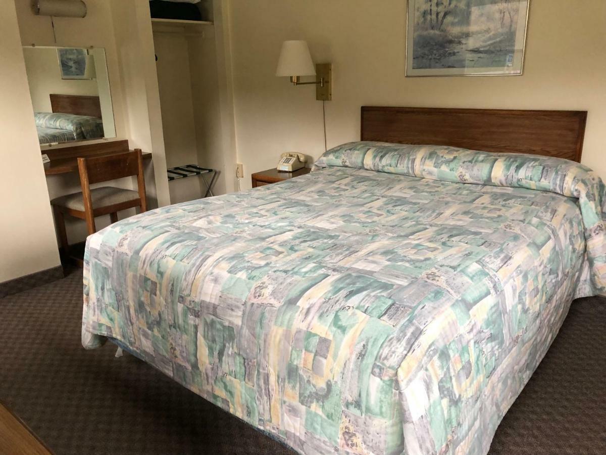 Colton Point Motel ウェルズボロ エクステリア 写真